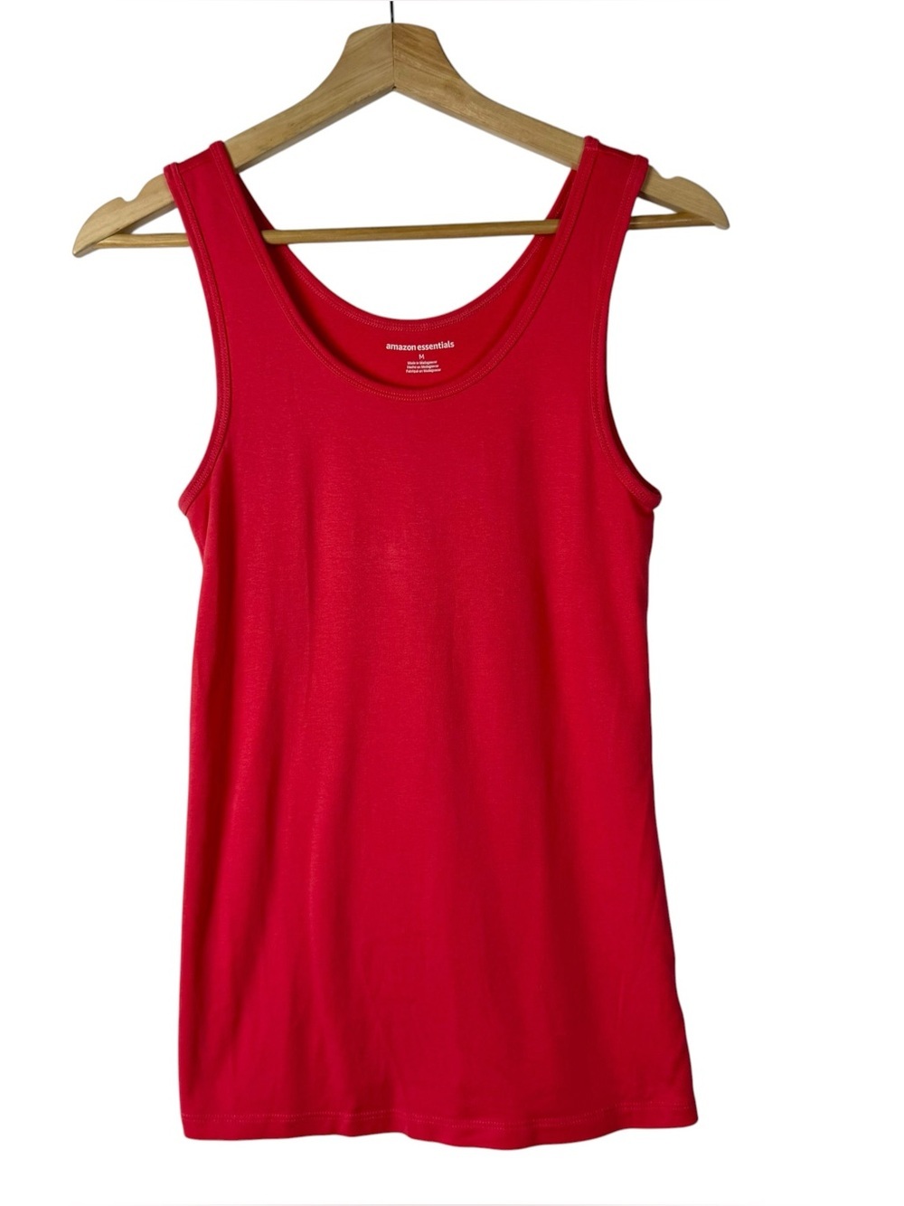 Amazon Essentials Red Scoop Neck Basic Tank Top M - Picture 2 of 4